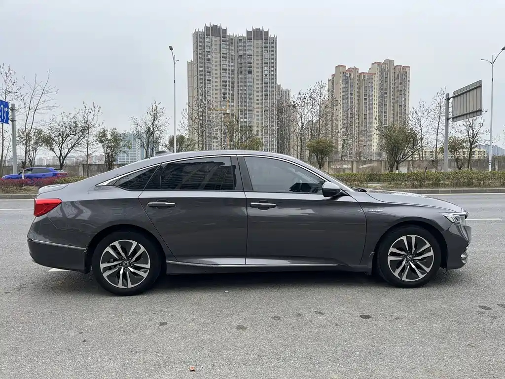 Accord Sharp· Hybrid 2.0 L Sharp Leading CN-VI