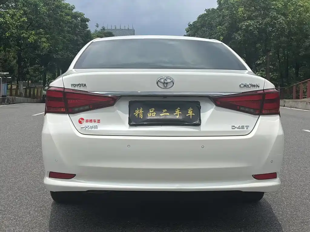 Crown 2.0 T Sport