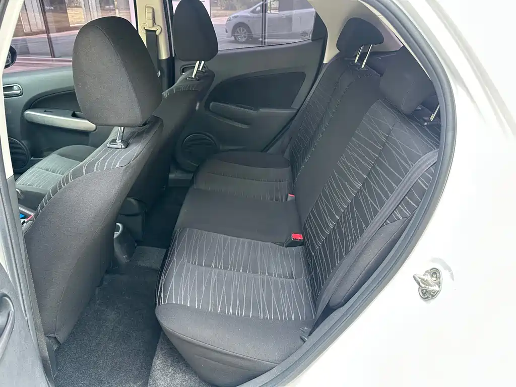 Mazda 2 Dynamic Shine 1.5 L Auto Value