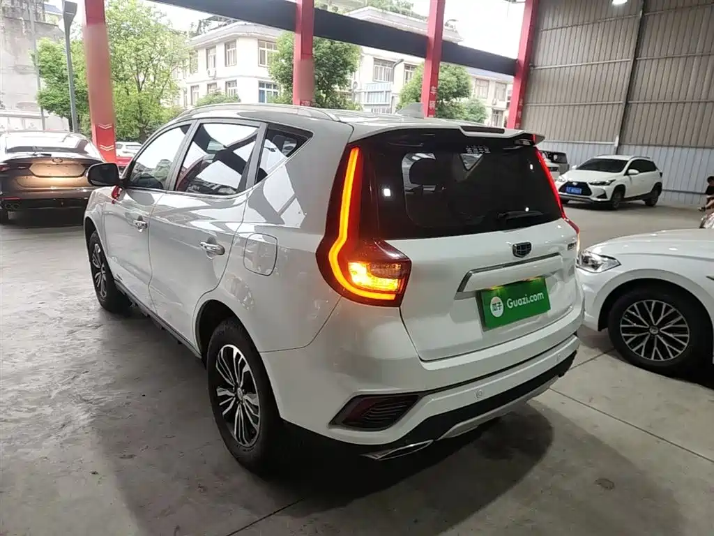 Vision X6 1.8 L Manual 4 G Connected Luxury