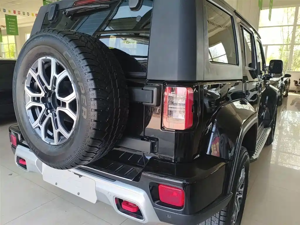 BAIC BJ40 2.0 T Auto 4 WD City Hunter Premium CN-V