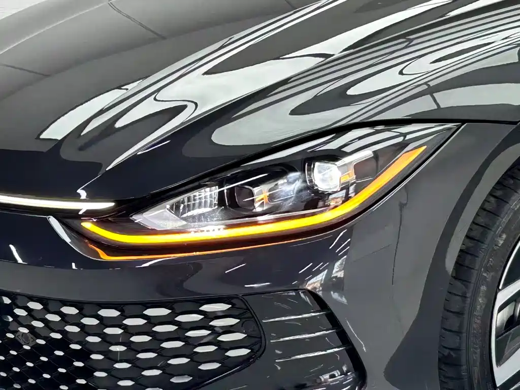 Lamando Lamando L 280 TSI DSG Spicy Cool