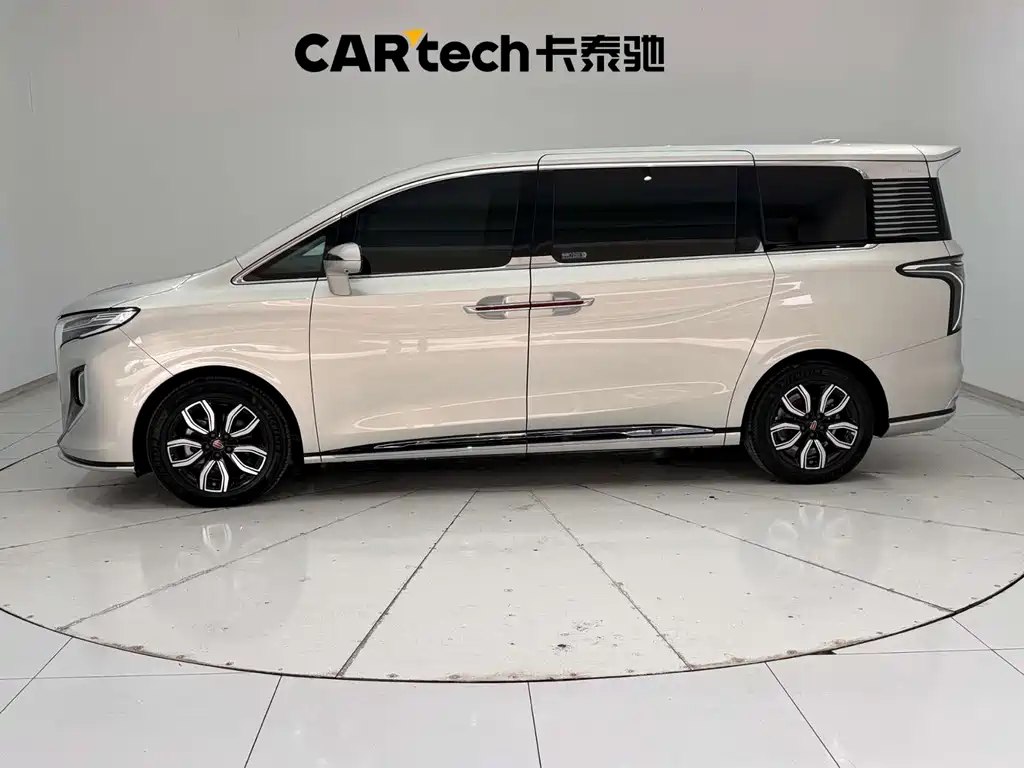 Hongqi HQ9 2.0 T Connected Flagship Enjoyment