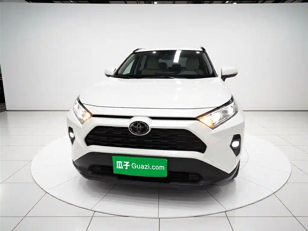 RAV4 2.0 L CVT 2 WD Urban