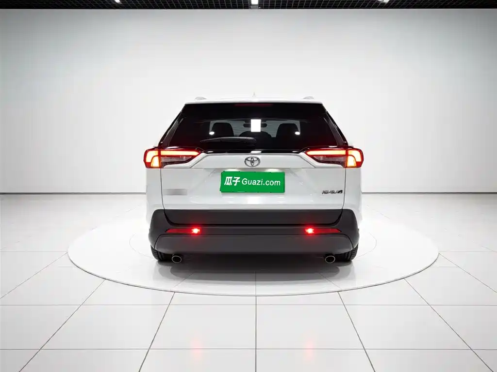 RAV4 2.0 L CVT 2 WD Urban