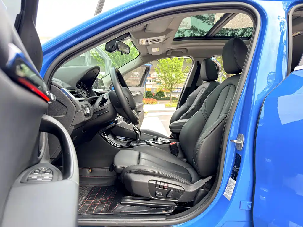 BMW X2 (Import) 宝马X2进口 2019款 sDrive25 i 豪华型M越野套装 国VI