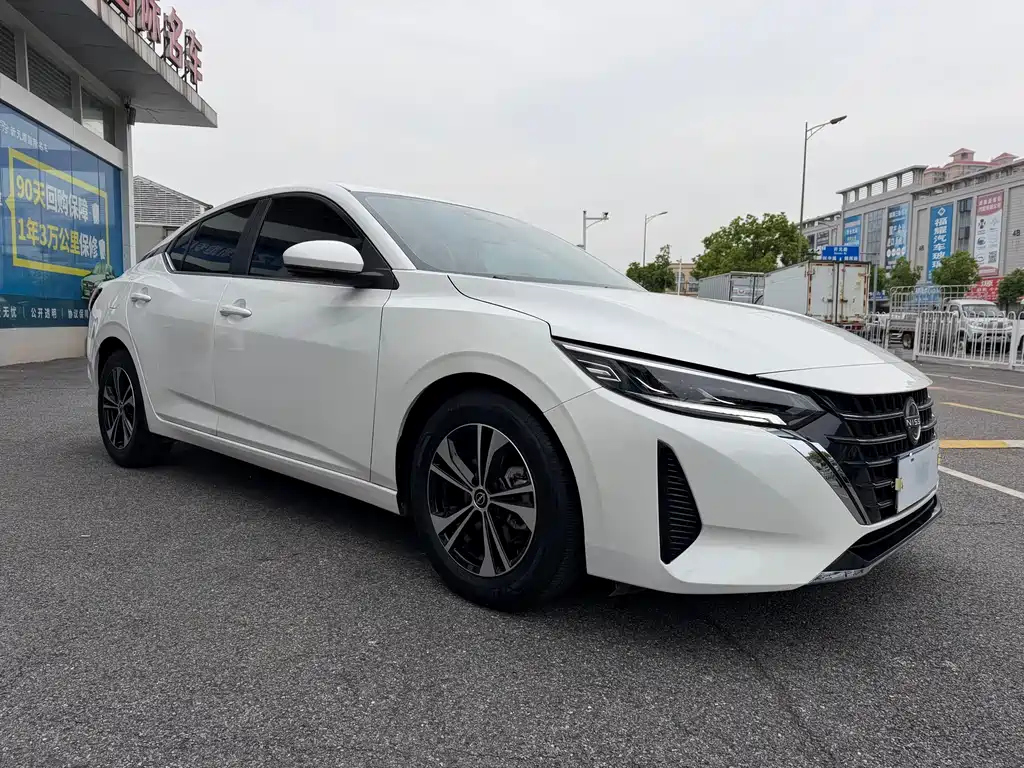 Sylphy 1.6 L CVT Joy