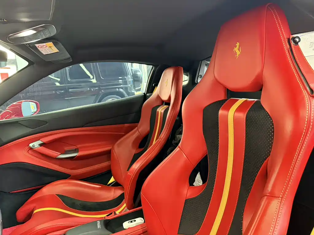 Ferrari F8 Tributo 3.9 T V8