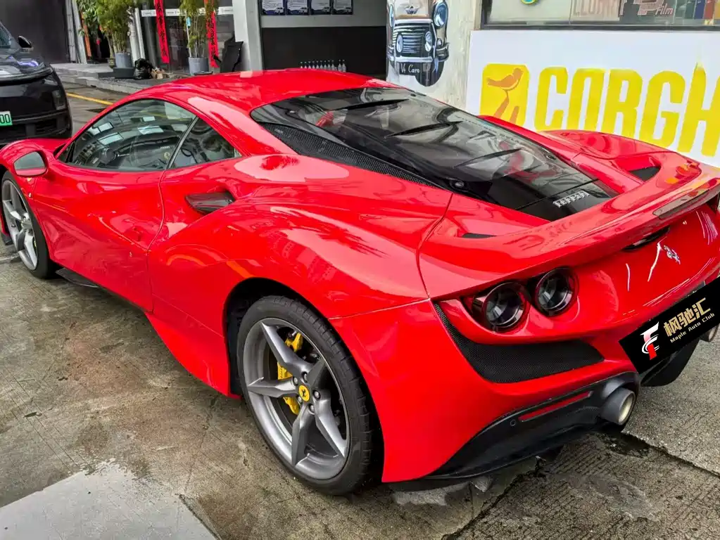 Ferrari F8 Tributo 3.9 T V8