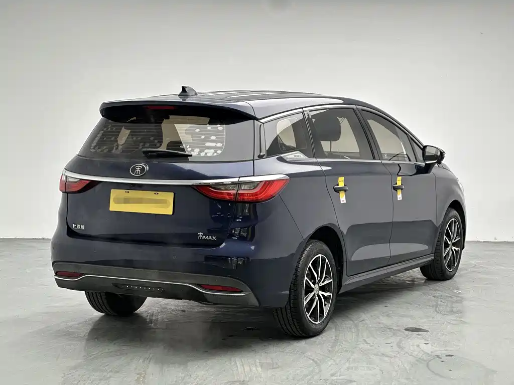 Song MAX 1.5 T Auto Connected Luxury 7-seat