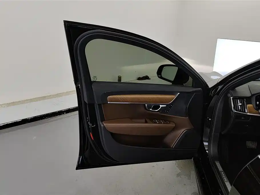 Volvo S90 B5 Smart Ease Luxury