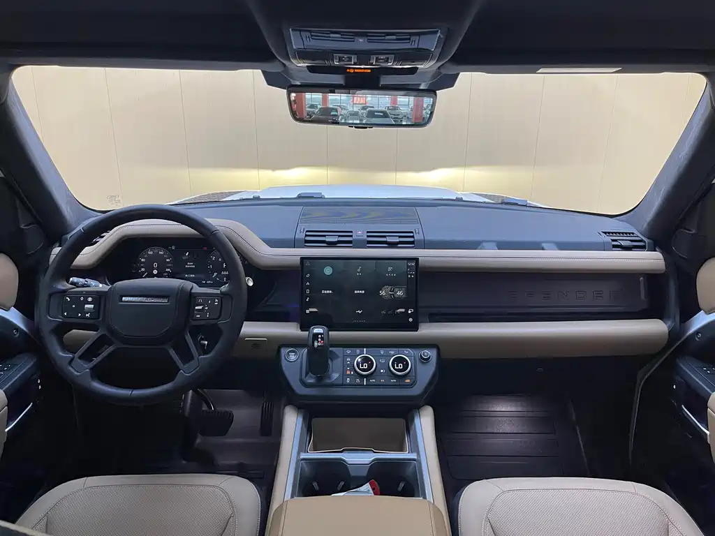 Land Rover Defender 110 3.0 T P400 X-Dynamic HSE