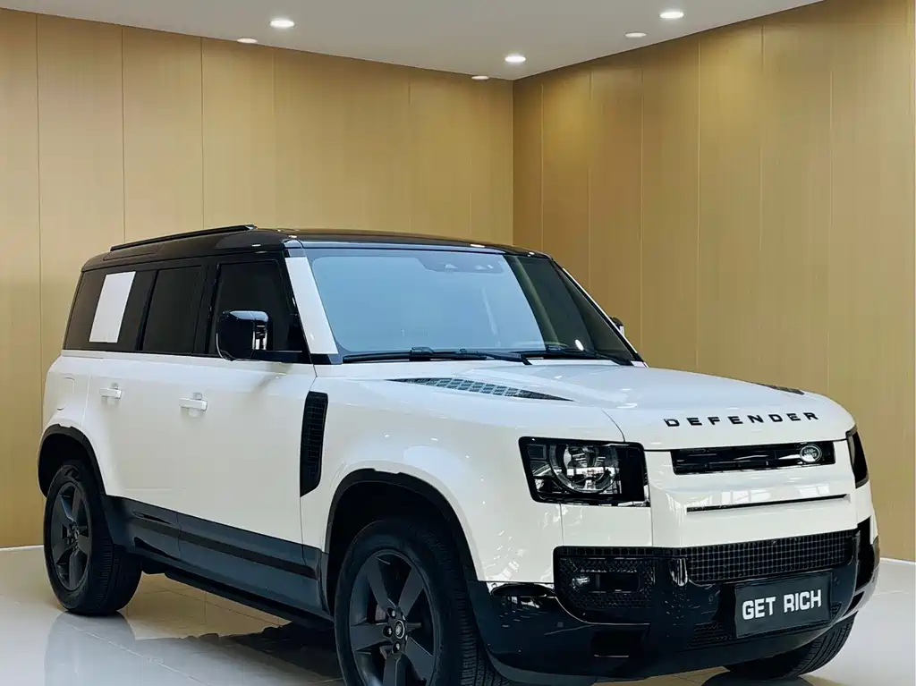 Land Rover Defender 110 3.0 T P400 X-Dynamic HSE