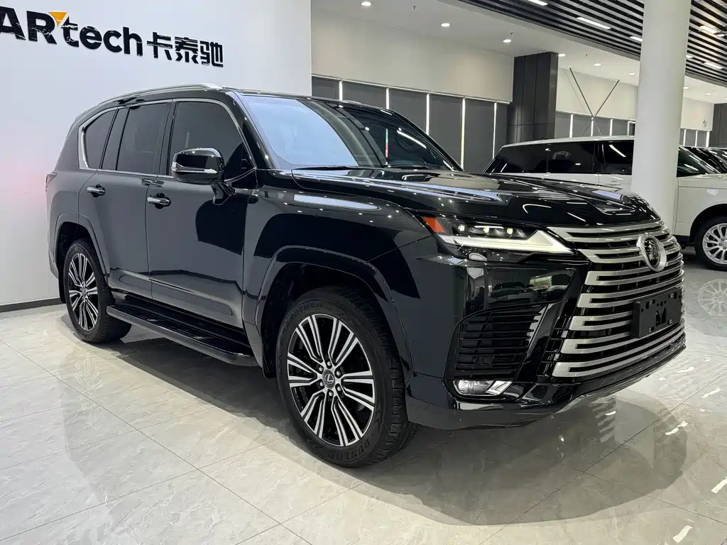 Lexus LX 700 h Territory