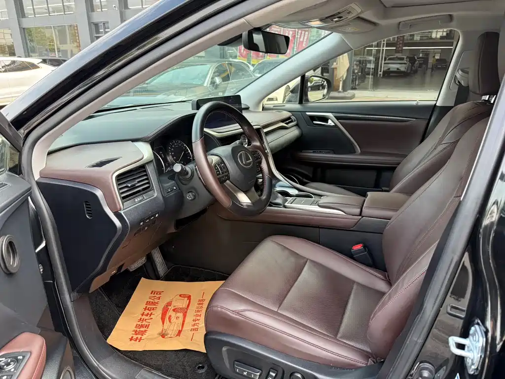 Lexus RX 450 hL 4 WD Pure Enjoyment 7-seat