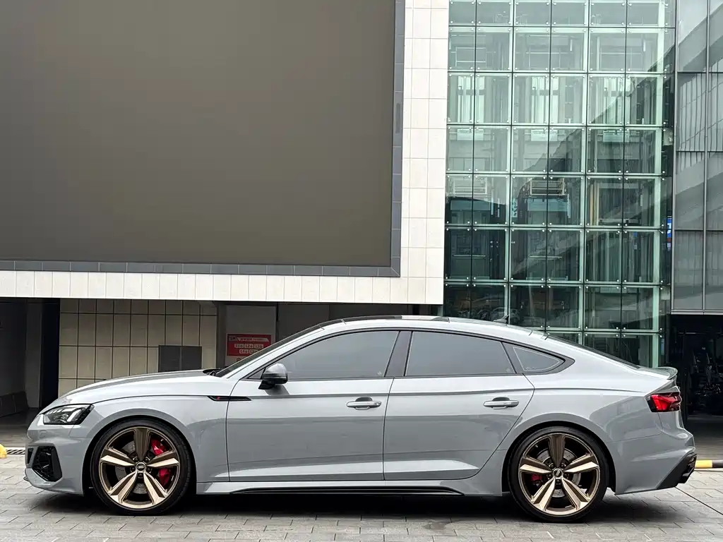 Audi RS 5 RS 5 2.9 T Sportback Dark Gold