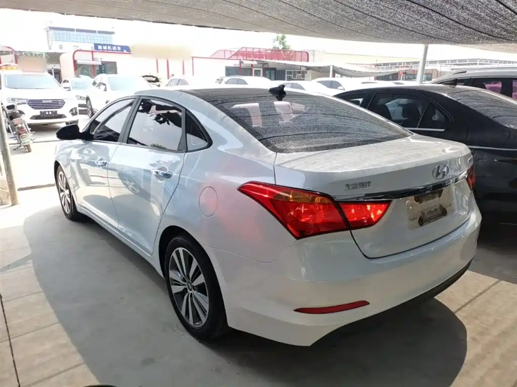 Mistra 1.8 L Auto Intelligent GLS