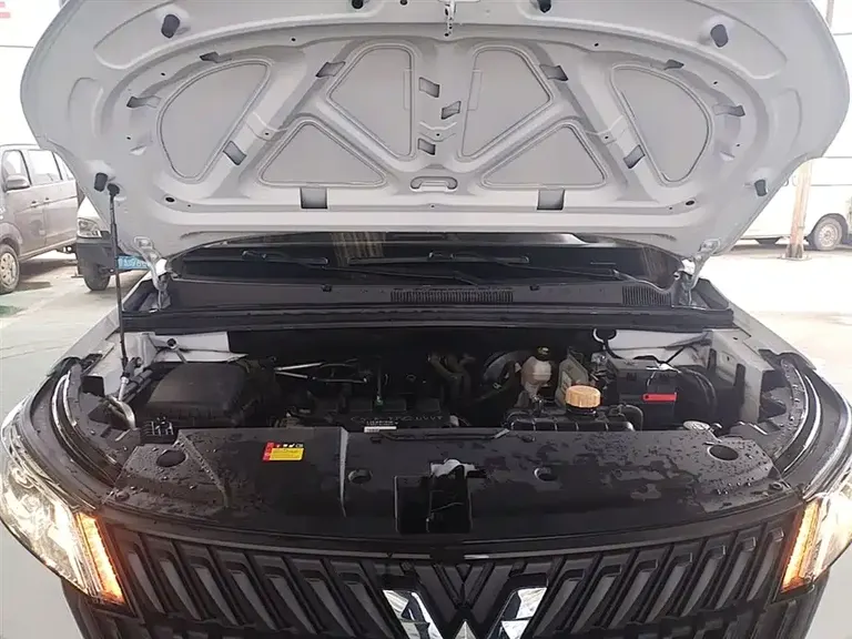 Wuling Jiachen 1.5 L Manual Joy Enjoyment Elite