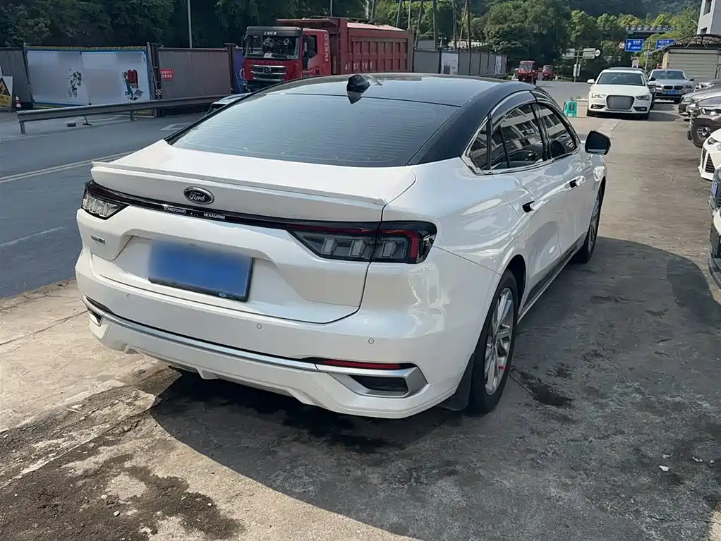 Mondeo Facelift EcoBoost 245 Luxury