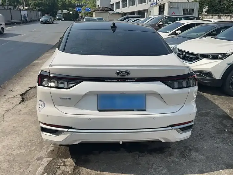 Ford Mondeo Facelift EcoBoost 245 Luxury