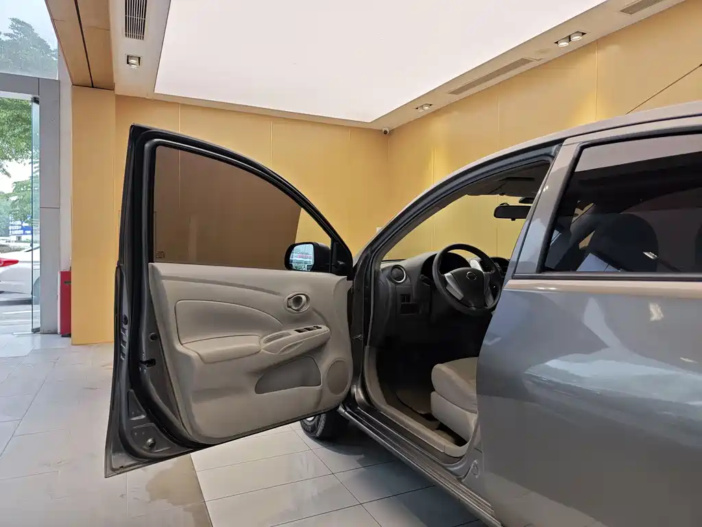Sunny 1.5 XE Manual Comfort