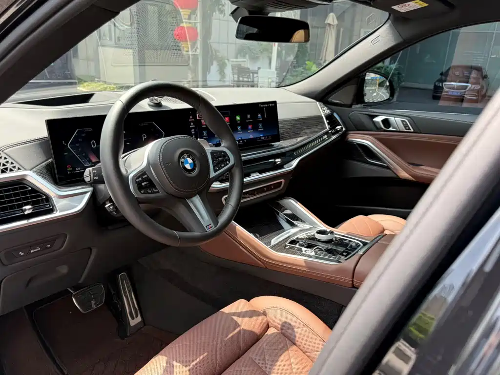 BMW X6 xDrive40 i Premium M Sport Package