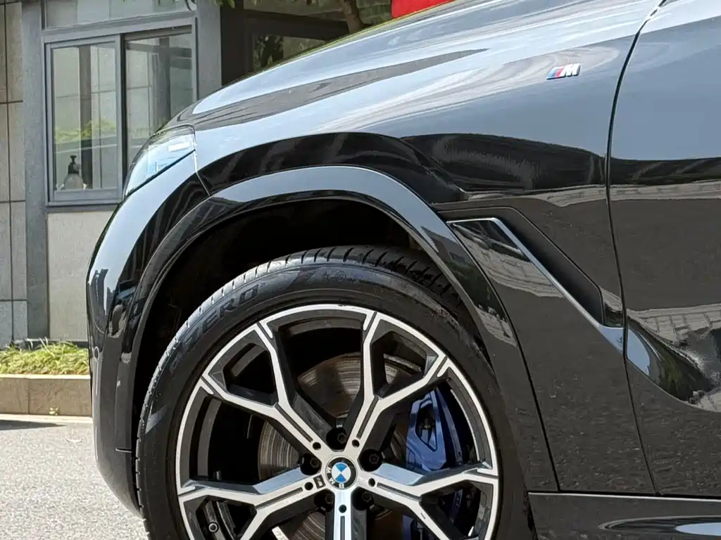 BMW X6 xDrive40 i Premium M Sport Package