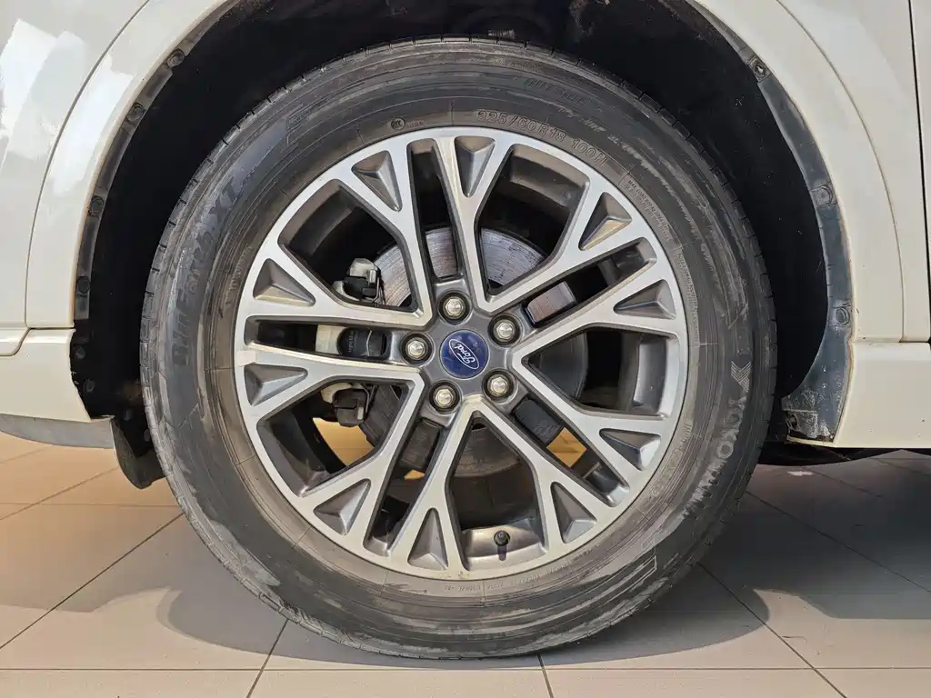 Escape EcoBoost 245 4 WD Excellence Enjoyment
