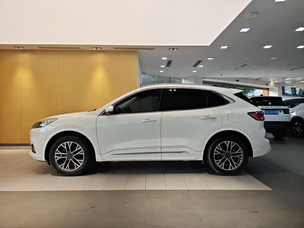 Escape EcoBoost 245 4 WD Excellence Enjoyment