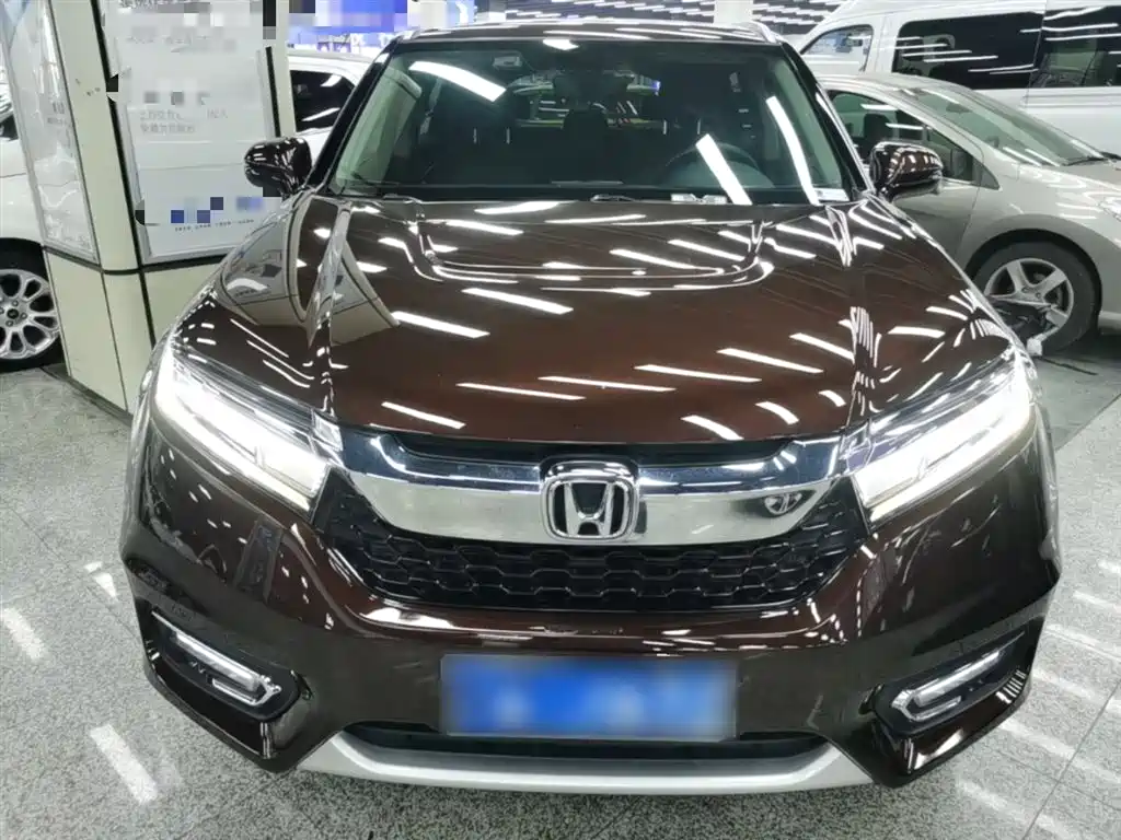 Avancier 370 TURBO 4 WD Premium