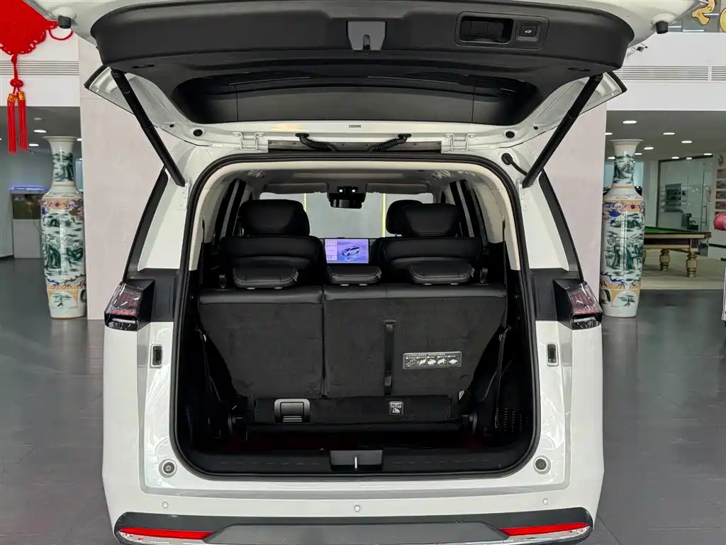 Trumpchi E8 NEV 传祺E8 PHEV 2024款 150 km MAX+