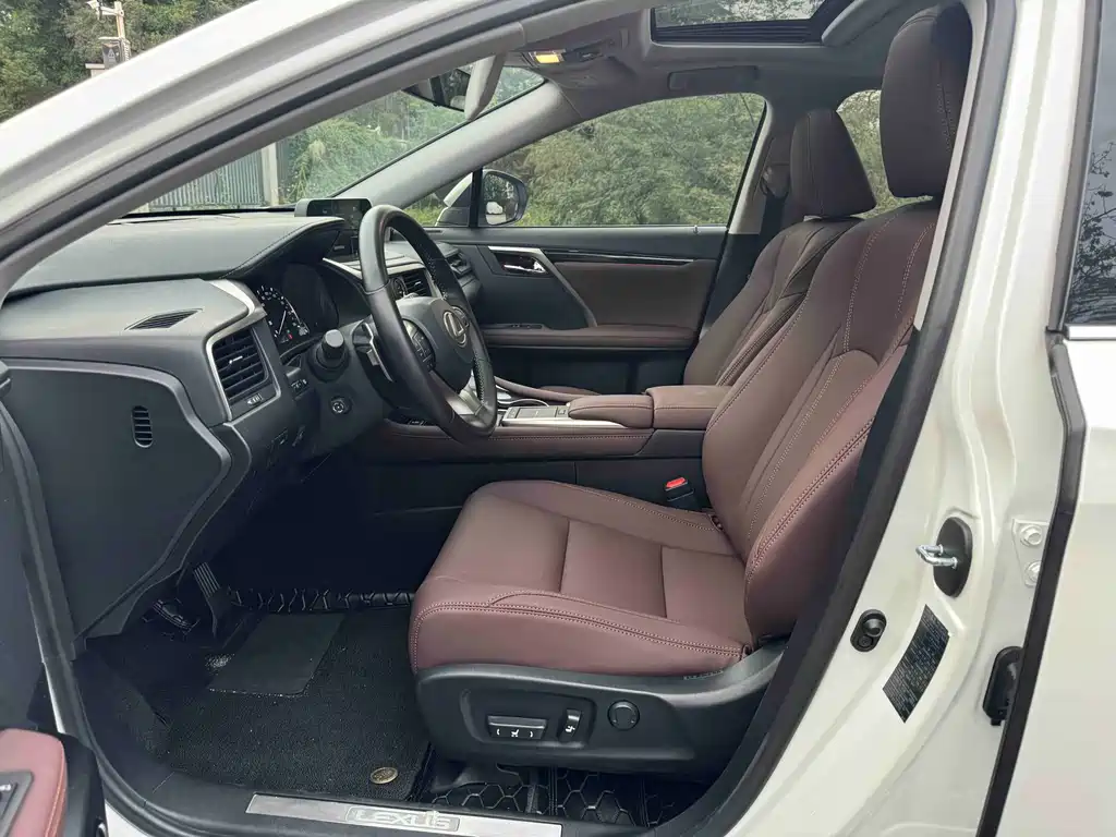 Lexus RX Facelift 300 2 WD Elite