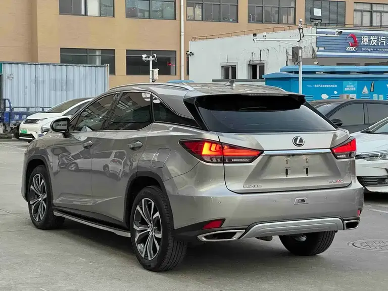 Lexus RX Facelift 300 2 WD Elite