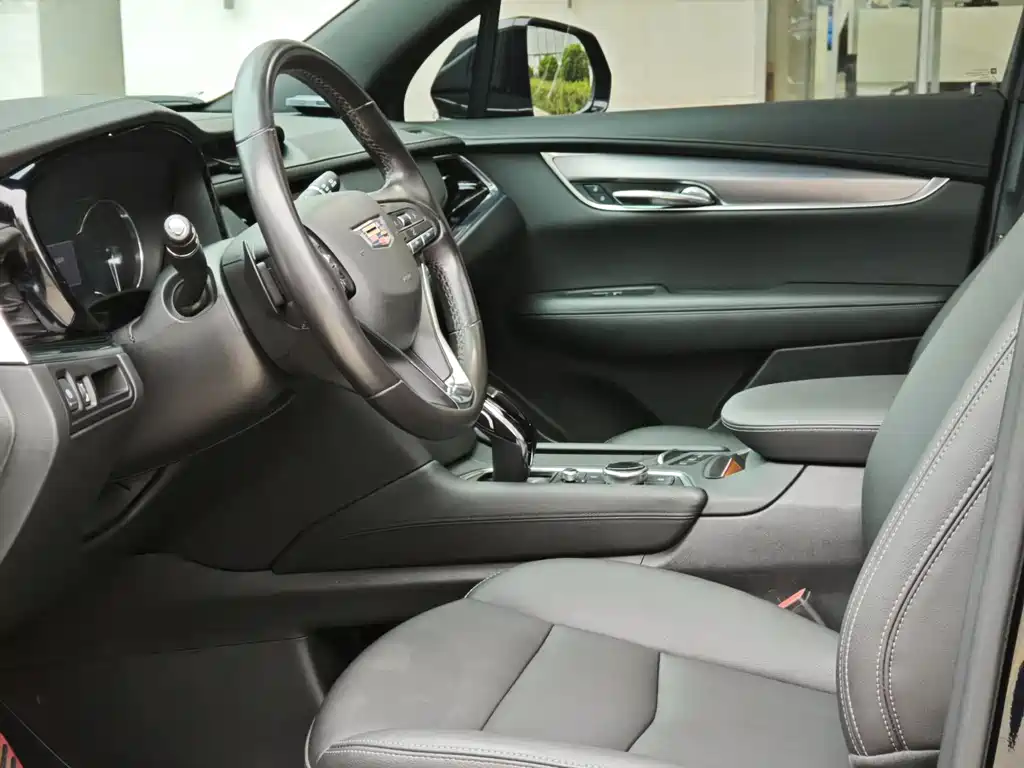Cadillac XT6 2.0 T 6-seat 4 WD Style