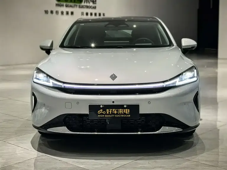 Baojun Xiangjing PHEV 140 km Luxury