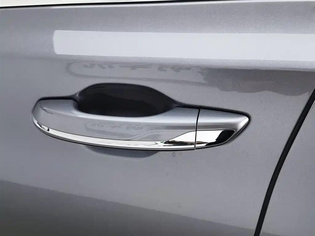 Hongqi H5 PHEV 170 Super Hybrid
