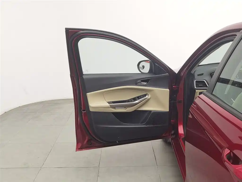 Escort Facelift 1.5 L Auto Comfort