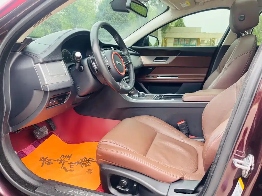 Jaguar XFL XFL 2.0 T 250 PS Premium