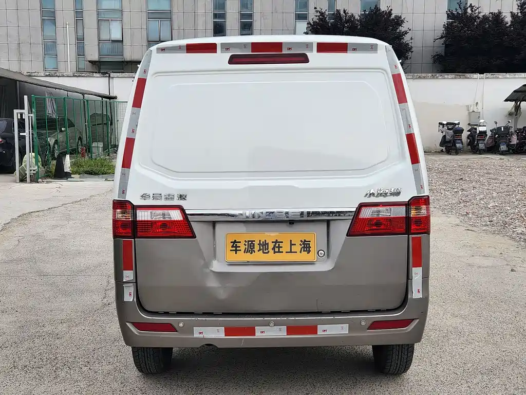 Xiaohaishi X30 小海狮X30 2024款 1.5 L 财富型厢货 2/5座 前置空调