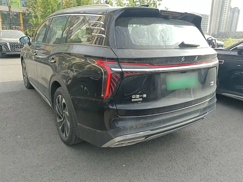 Hongqi HS7 PHEV 2.0 T PHEV 4 WD Flagship Smooth 6-seat