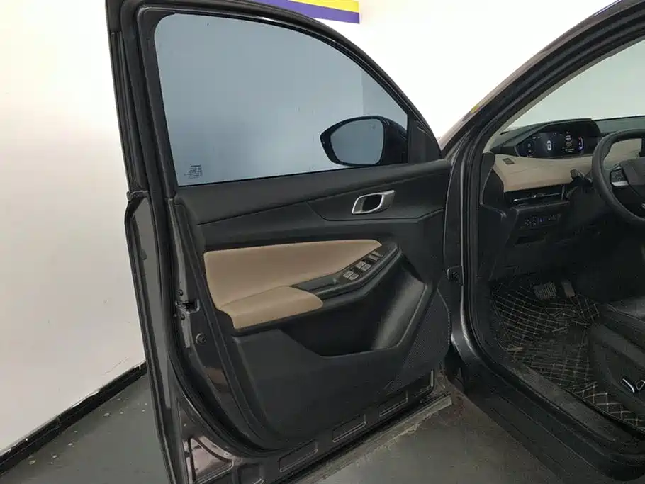 Changan CS55 PLUS 2 nd Gen 1.5 T DCT Distinguished