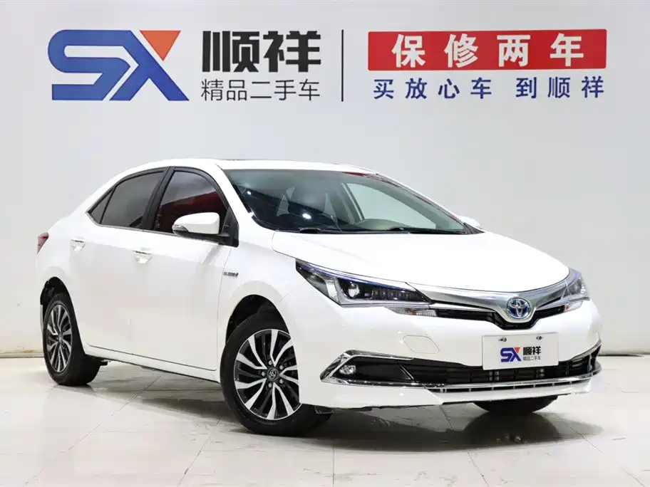 Corolla Facelift Dual Engine 1.8 L E-CVT Leading