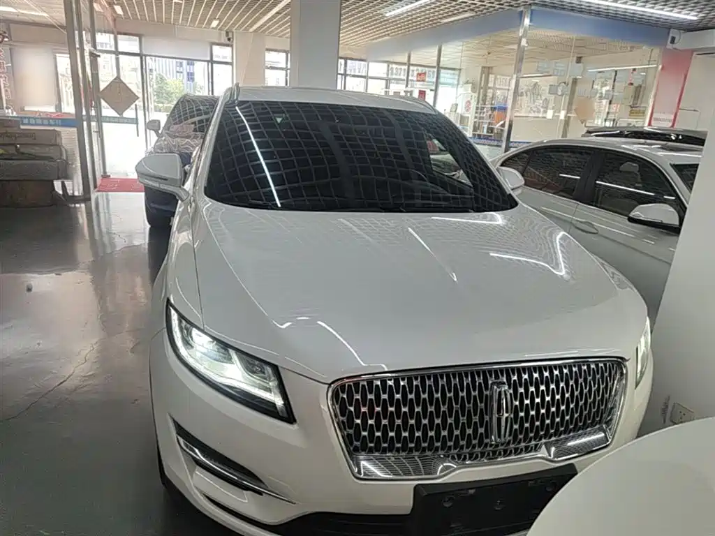 Lincoln MKC 2.0 T 2 WD Premium CN-VI