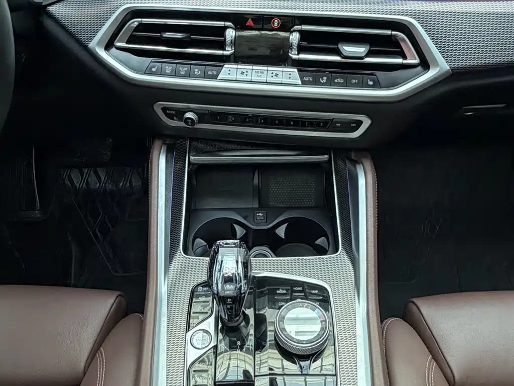 BMW X6 Facelift xDrive40 i M Sport Package