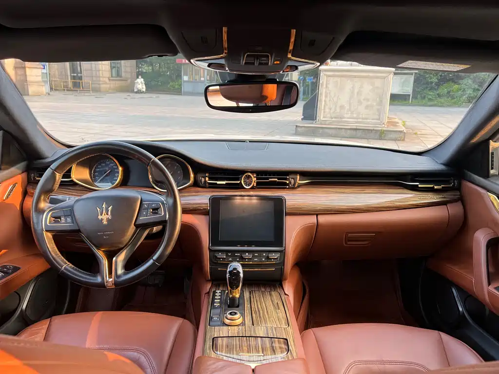 Quattroporte 3.0 T Standard