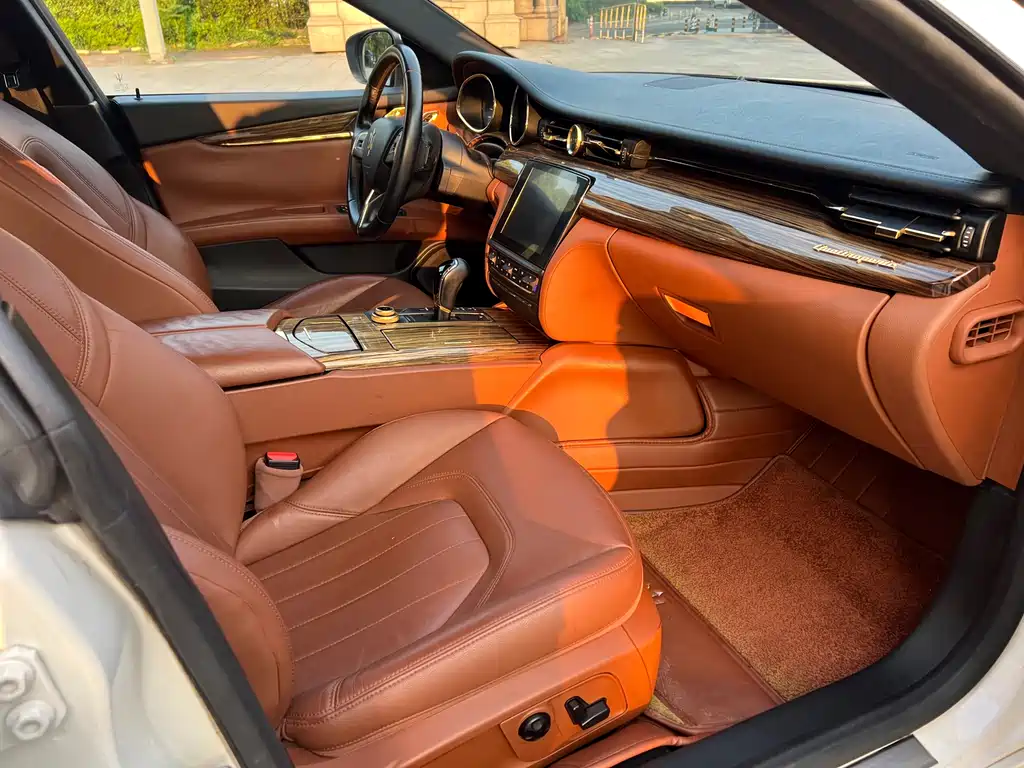 Quattroporte 3.0 T Standard