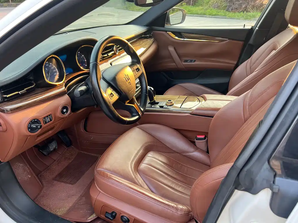 Quattroporte 3.0 T Standard