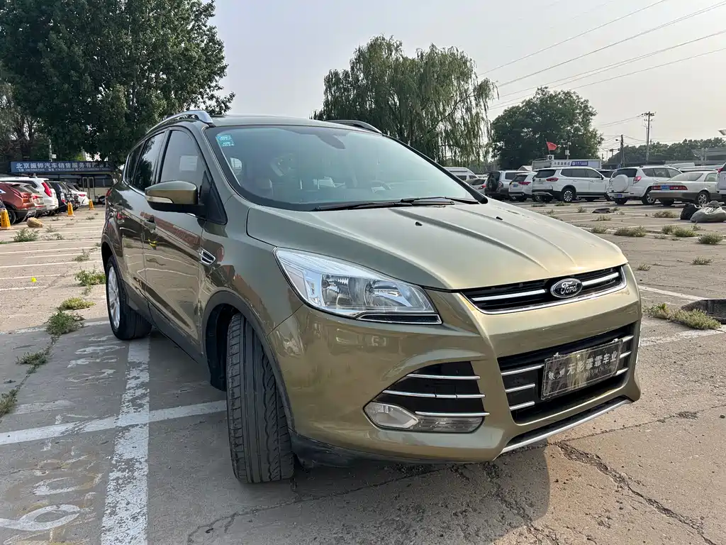 Kuga 1.5 L GTDi 2 WD Style