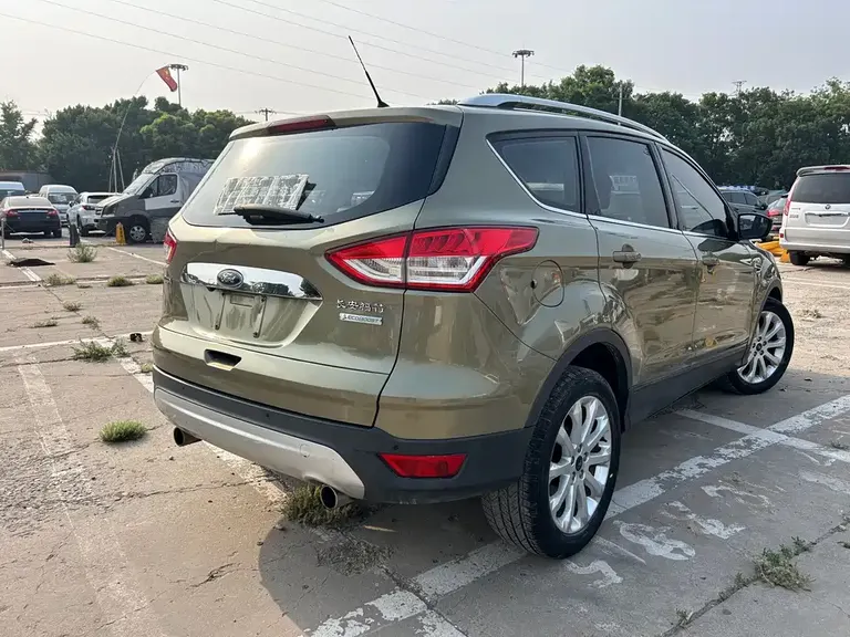 Ford Kuga 1.5 L GTDi 2 WD Style