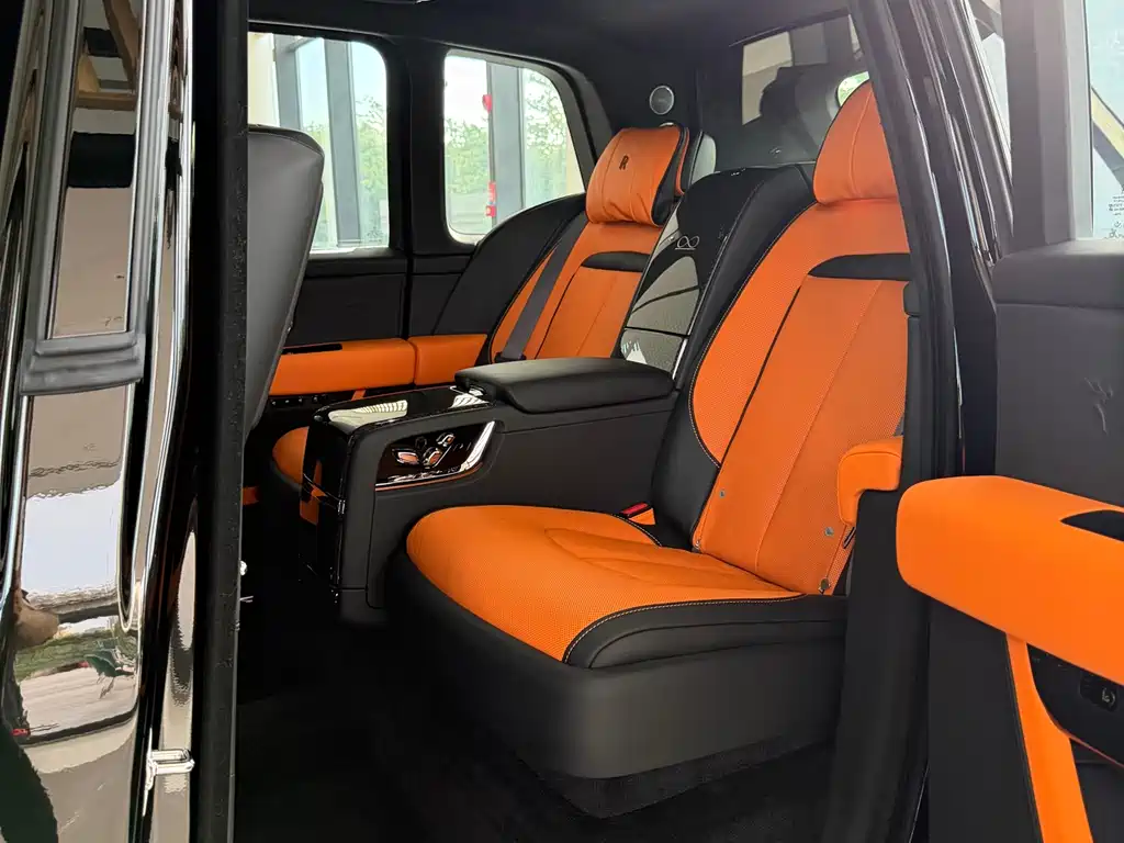 Cullinan Black Badge